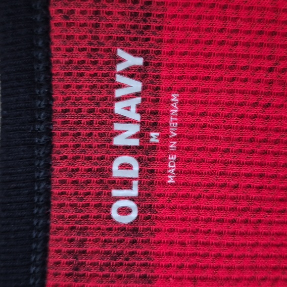 🎉 5/$15 | OLD NAVY | Red and Black Buffalo Check Pajama Top - Picture 5 of 6